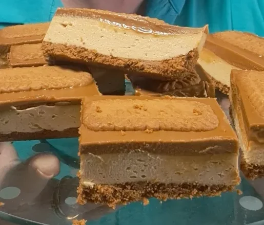 no-bake-biscoff-cheesecake-bars.jpg